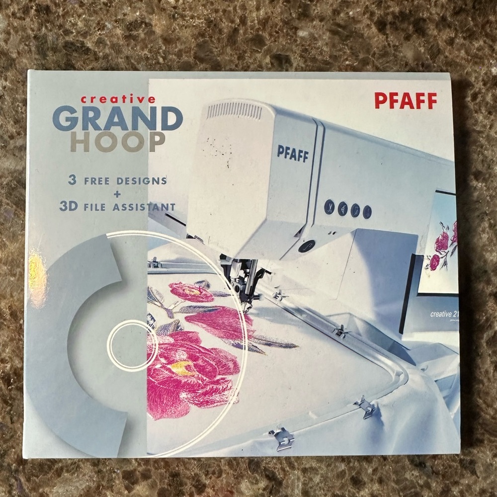 Pfaff creative grand hoop design cd set- like new